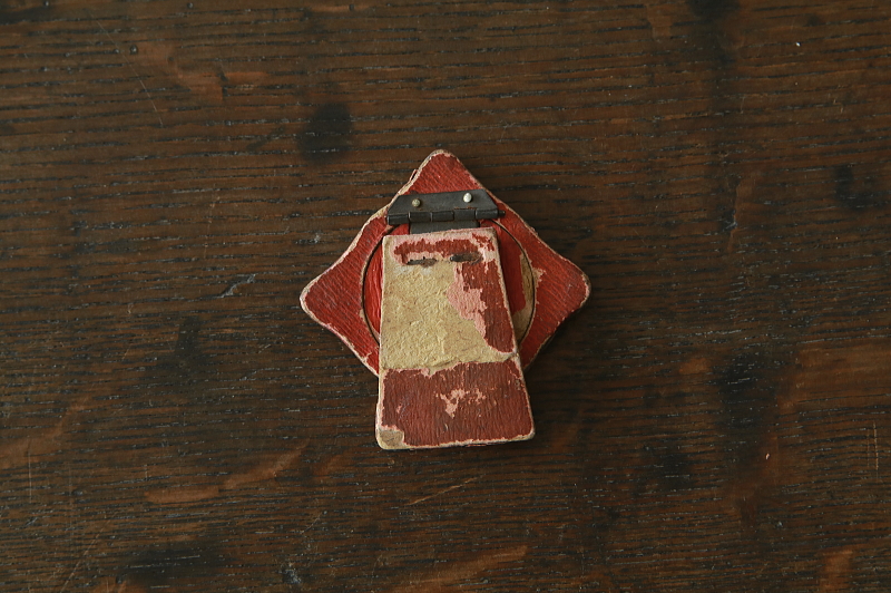 銀飾りの小さなフォトスタンド　イギリス　アンティークストリュフ