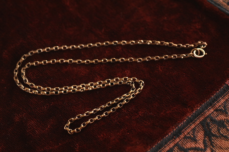 ゴールドトーンメタルチェーンネックレス　ヨーロッパ アンティークストリュフ