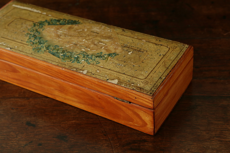 勿忘草の　モシュリンヌボックス　グローブ　イギリス　アンティークストリュフ