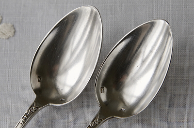 蔓花のティースプーン　フランス　アンティークストリュフ