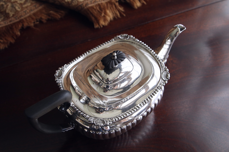 シェルパターン　ティー3点セット　イギリス　アンティークストリュフ