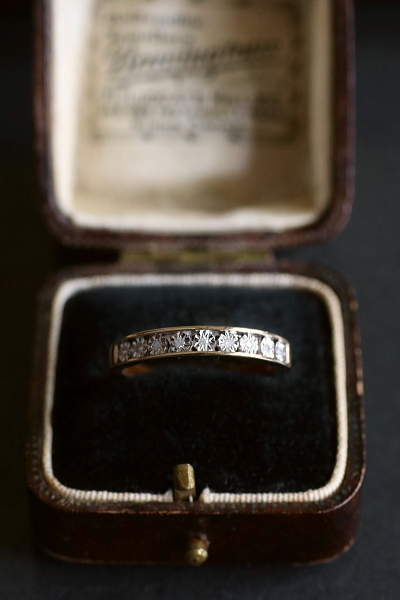 メレダイヤハーフエタニティリング　イギリス　アンティークストリュフ 20260319