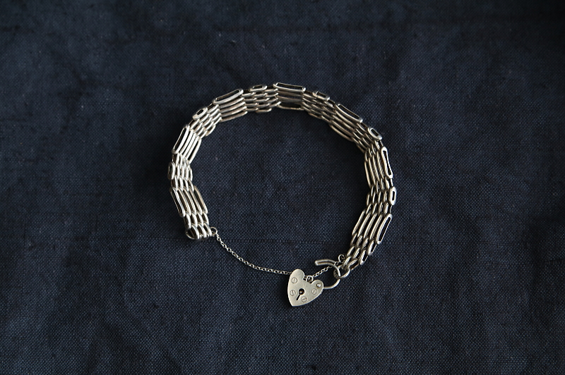 パドロッククラスプ　シルバーブレスレット　birmingham 1971　イギリス アンティークストリュフ