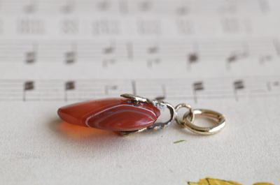 スコティッシュアゲート　ハートチャーム　アンティークジュエリー　ヴィンテージアクセサリー　イギリス　アンティークストリュフ 20251216