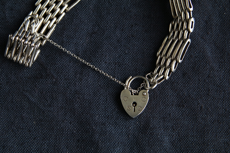 パドロッククラスプ　シルバーブレスレット　birmingham 1971　イギリス アンティークストリュフ