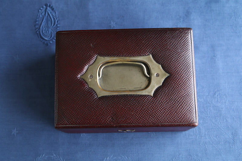 バーガンディレザー　ジュエリーボックス　アンティークストリュフ 2026020306