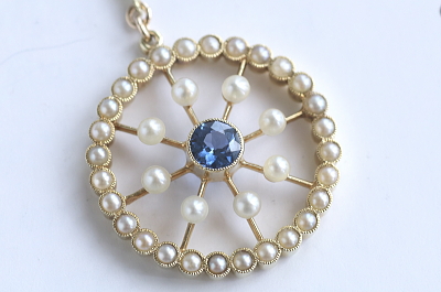 サファイアアンドシードパール　ラヴァリエールネックレス　イギリス