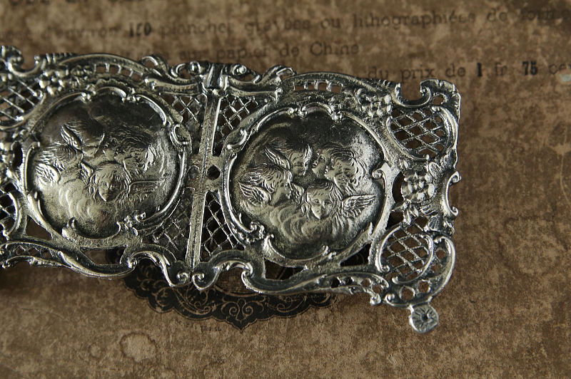 エンジェルヘッズのナースバックル　イギリス アンティークストリュフ