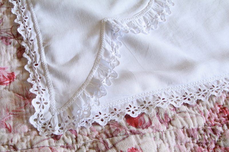 カットワークのナイトドレスケース　フランス　アンティークストリュフ