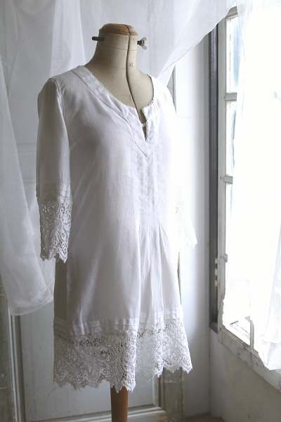 レースエッジリネンチュニック　イタリア　アンティークストリュフ