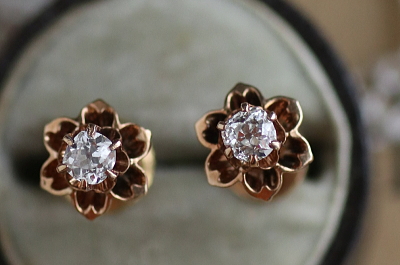 オールドマインカットダイヤモンドピアス　フラワーイヤリング　ヨーロッパ アンティークストリュフ