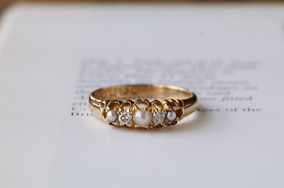 パールアンドオールドマインカットダイヤモンド　ファイブストーンリング　イギリス　アンティークストリュフ