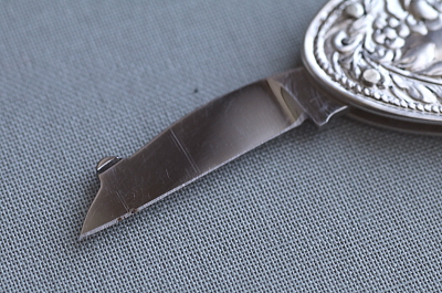 薔薇のシルバーケース　ネイルナイフ　ドイツ　アンティークストリュフ