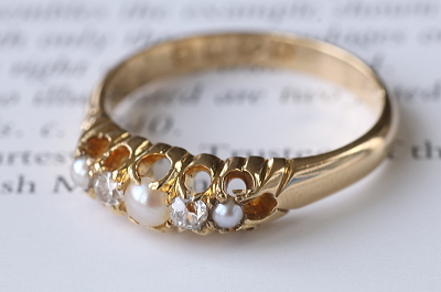 パールアンドオールドマインカットダイヤモンド　ファイブストーンリング　イギリス　アンティークストリュフ