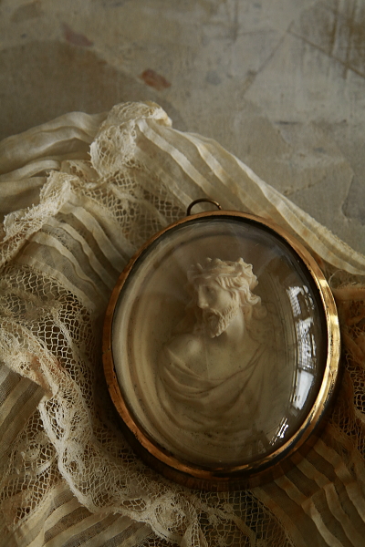 海泡石のイエス胸像　ガラスドーム　フランス　アンティークストリュフ 20250620