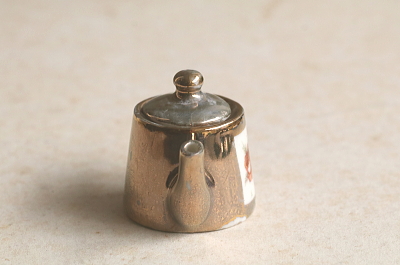 薔薇のミニチュアティーセット　ドイツ　アンティークストリュフ