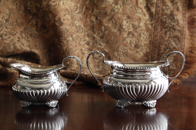 シェルパターン　ティー3点セット　イギリス　アンティークストリュフ