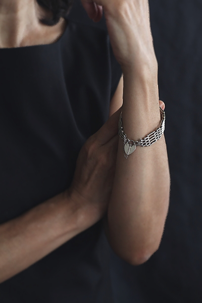 パドロッククラスプ　シルバーブレスレット　birmingham 1971　イギリス アンティークストリュフ