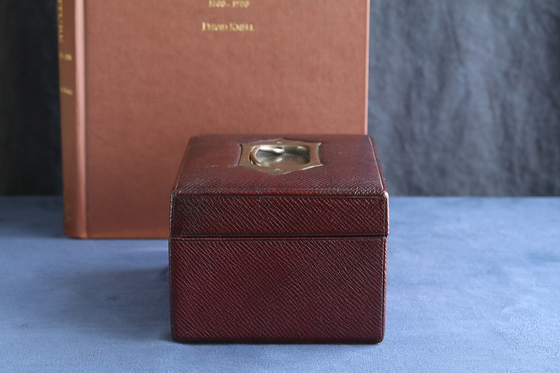 バーガンディレザー　ジュエリーボックス　アンティークストリュフ 2026020306