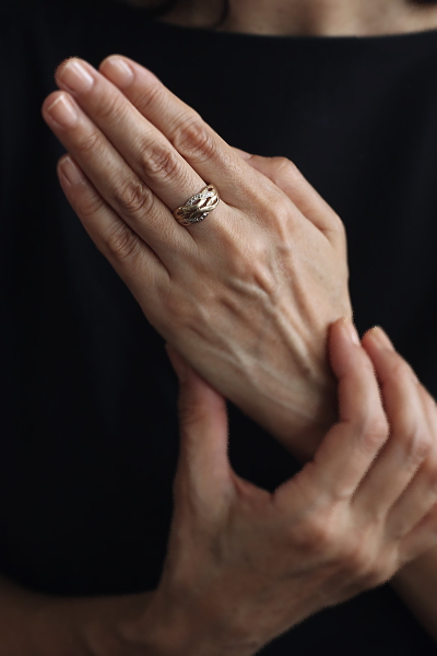  ワンポイントダイヤ　ヴィンテージリング　イギリス　アンティークストリュフ