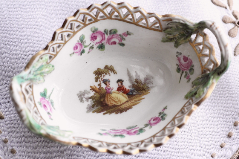 アンティークポーセリンバスケット　薔薇　ドイツ