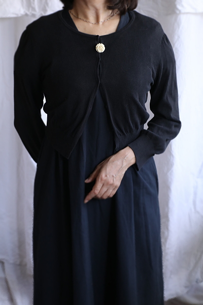 ボーンローズブローチ　イギリス　アンティークストリュフ