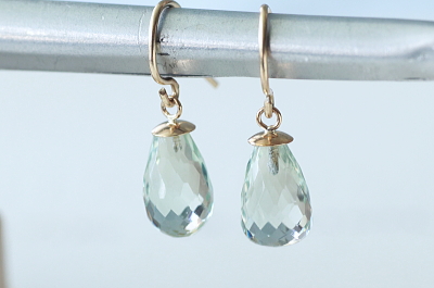 ブリオレットカットグリーンクォーツピアス　イヤリング　イギリス　アンティークストリュフ