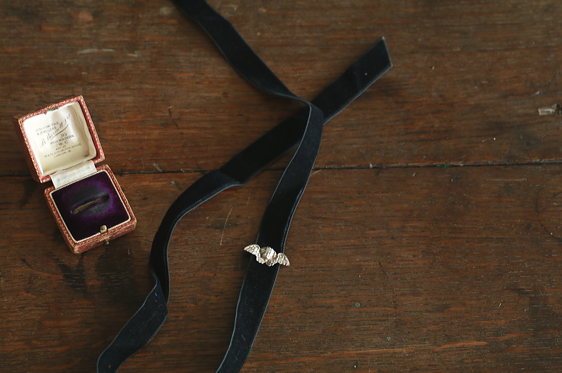 ヴィクトリアンシルバーチェラブオーナメント　ヨーロッパ　アンティークストリュフ