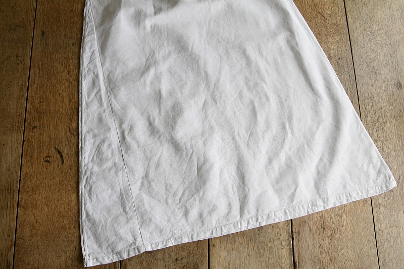 イニシャル刺繍のリネンナイティ　フランス　アンティークストリュフ