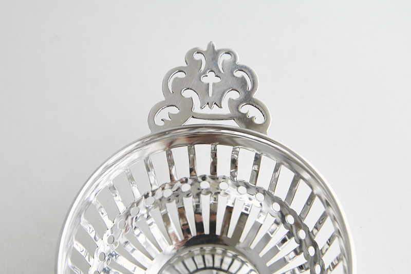 ヴィクトリアンシルバー　キャンディバスケット　william comyns and sons イギリス　アンティークストリュフ