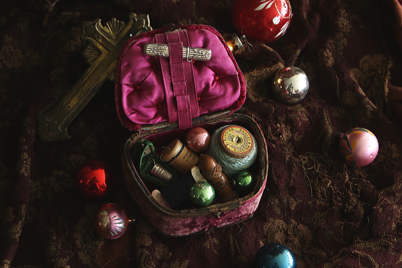 ベロアのソーイングボックス　フランス アンティークストリュフ