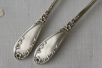 蔓花のティースプーン　フランス　アンティークストリュフ