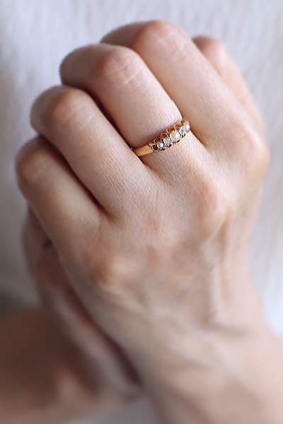 パールアンドオールドマインカットダイヤモンド　ファイブストーンリング　イギリス　アンティークストリュフ