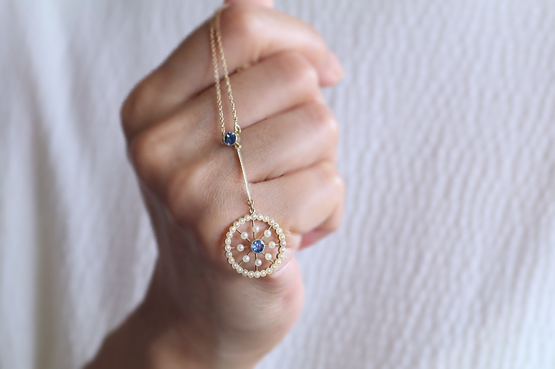 サファイアアンドシードパール　ラヴァリエールネックレス　イギリス
