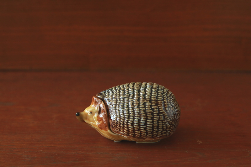 ヘッジホッグの小物入れ　WADE　イギリス　アンティークストリュフ 20250618