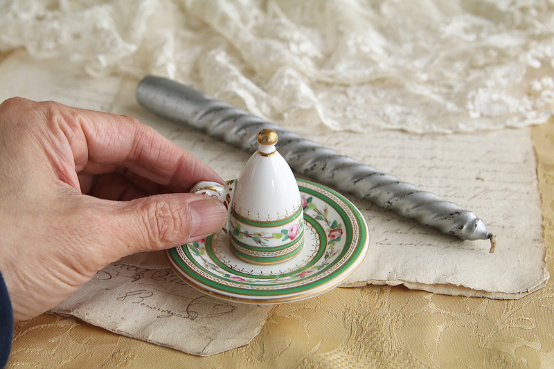 ハンドペイントキャンドルスナッファー　バラ　蝶々　イギリス　ヴィクトリアン アンティークストリュフ