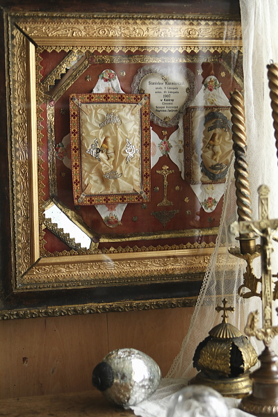 洗礼記念の天使のフレーム　ポーランド　クロスターアルバイテン　ウクライナ アンティークストリュフ 20251224