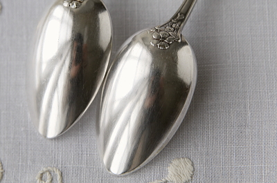 蔓花のティースプーン　フランス　アンティークストリュフ
