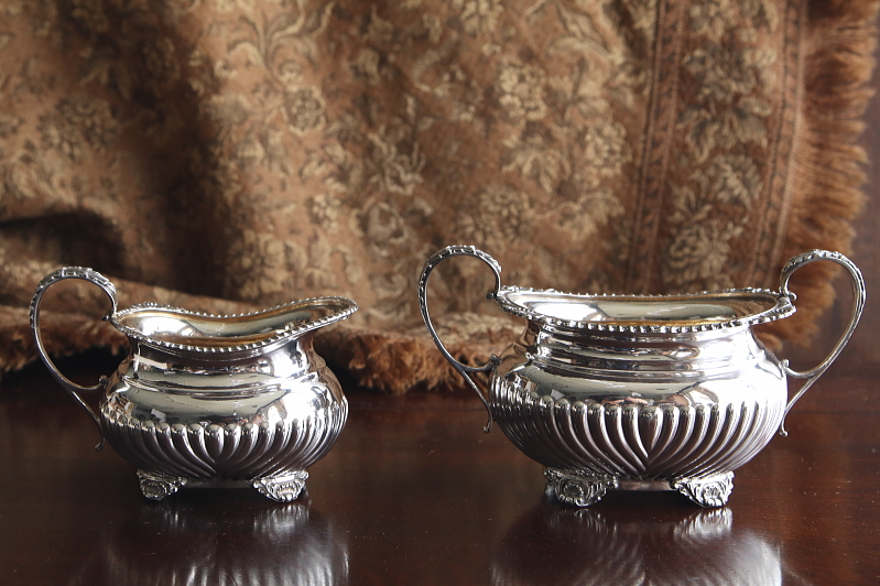 シェルパターン　ティー3点セット　イギリス　アンティークストリュフ