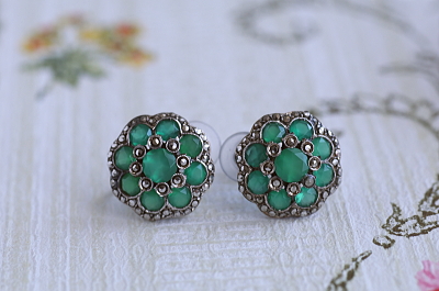 グリーンストーン&マーカサイト　シルバーイヤリング　ヴィンテージジュエリー　アクセサリー　ヨーロッパ　アンティークストリュフ 20251218