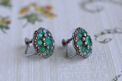 グリーンストーン&マーカサイト　シルバーイヤリング　ヴィンテージジュエリー　アクセサリー　ヨーロッパ　アンティークストリュフ 20251218