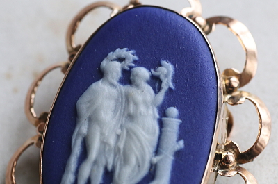WEDGWOOD ウェッジウッド　ジャスパーウェアカメオブローチ　イギリス　アンティークストリュフ