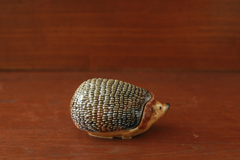 ヘッジホッグの小物入れ　WADE　イギリス　アンティークストリュフ