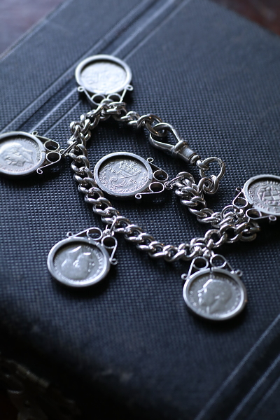 ジョージ5世シルバーコインブレスレット　リング　イギリス　アンティークストリュフ