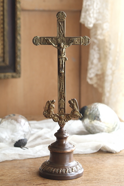 真鍮の磔刑のイエス像　フランス アンティークストリュフ 20251224