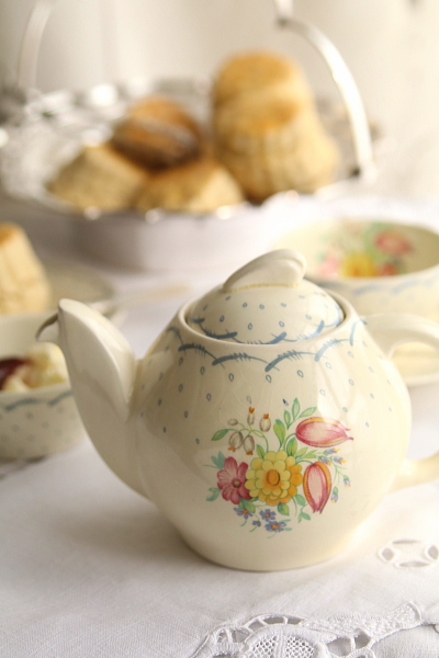 susie cooper スージークーパー　プランタン　ティーフォーツーポット　イギリス　アンティークストリュフ 20260206