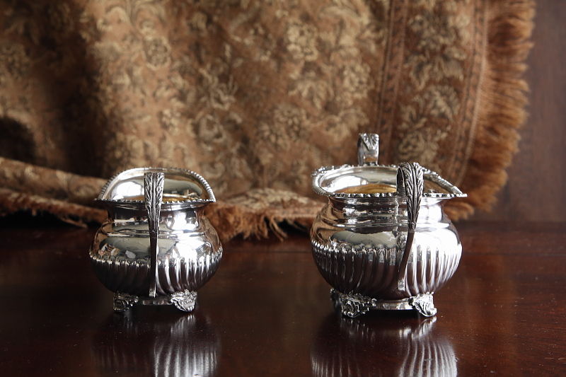 シェルパターン　ティー3点セット　イギリス　アンティークストリュフ