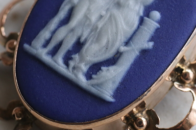 WEDGWOOD ウェッジウッド　ジャスパーウェアカメオブローチ　イギリス　アンティークストリュフ