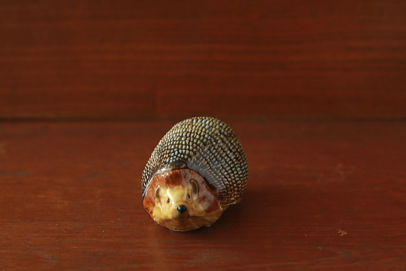 ヘッジホッグの小物入れ　WADE　イギリス　アンティークストリュフ 20250618