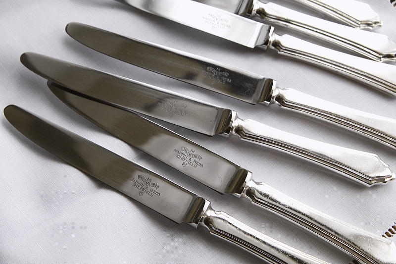Elkingtonのテーブルフォーク　Mappin & Webbのテーブルナイフ　イギリス アンティークストリュフ